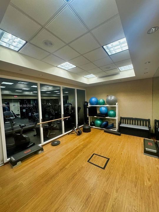 В аренду: $8,500 (2 спален, 2 ванн, 1740 Квадратных фут)