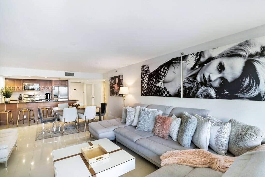 For Sale: $1,500,000 (4 beds, 3 baths, 1827 Square Feet)
