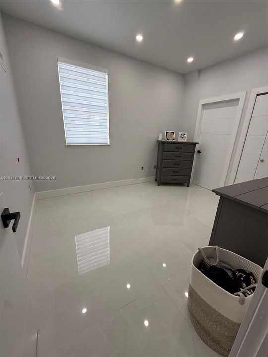 En Venta: $515,000 (4 camas, 3 baños, 1464 Pies cuadrados)