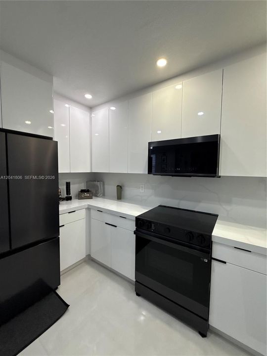 En Venta: $515,000 (4 camas, 3 baños, 1464 Pies cuadrados)