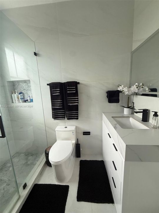 En Venta: $515,000 (4 camas, 3 baños, 1464 Pies cuadrados)
