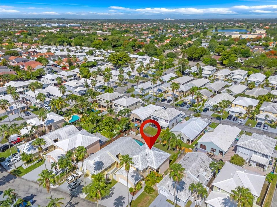На продажу: $679,000 (3 спален, 2 ванн, 1639 Квадратных фут)