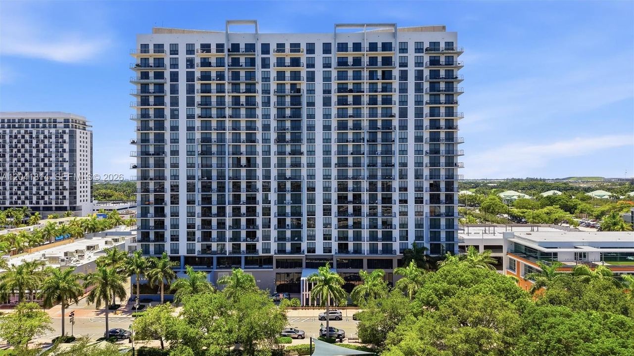 For Sale: $575,000 (2 beds, 2 baths, 1016 Square Feet)