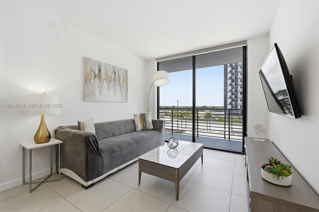 For Sale: $575,000 (2 beds, 2 baths, 1016 Square Feet)