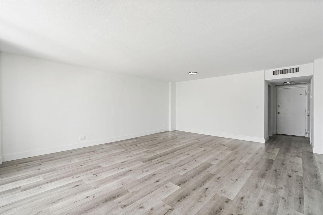 3-web-or-mls-1900 S Ocean Blvd 10J, Pomp