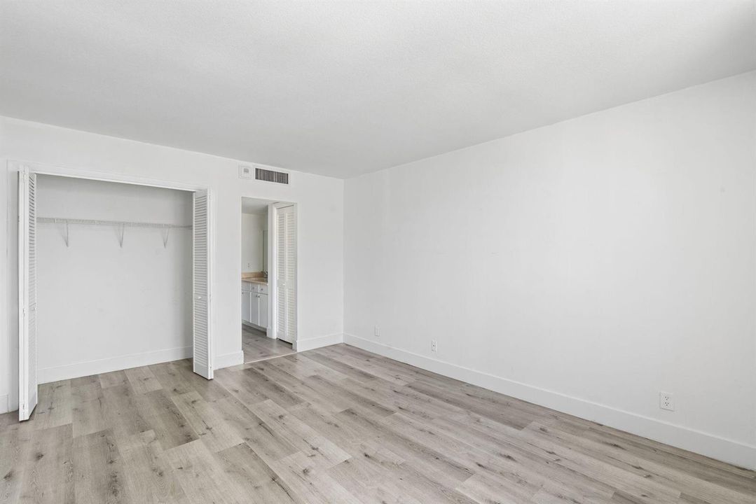 18-web-or-mls-1900 S Ocean Blvd 10J, Pom