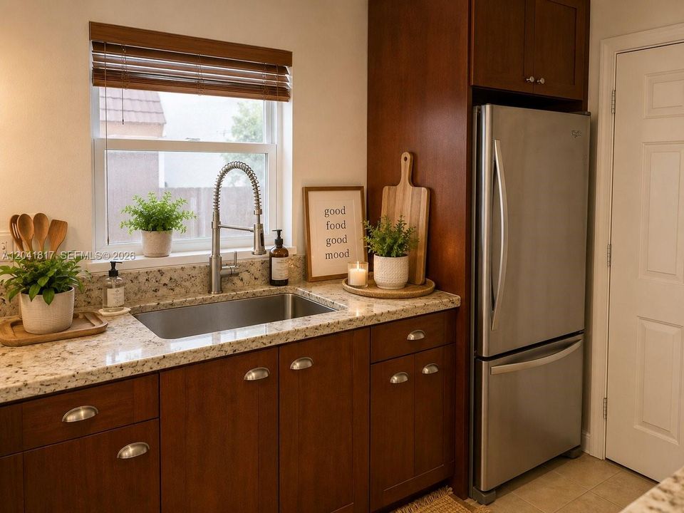 For Sale: $265,000 (2 beds, 2 baths, 1140 Square Feet)