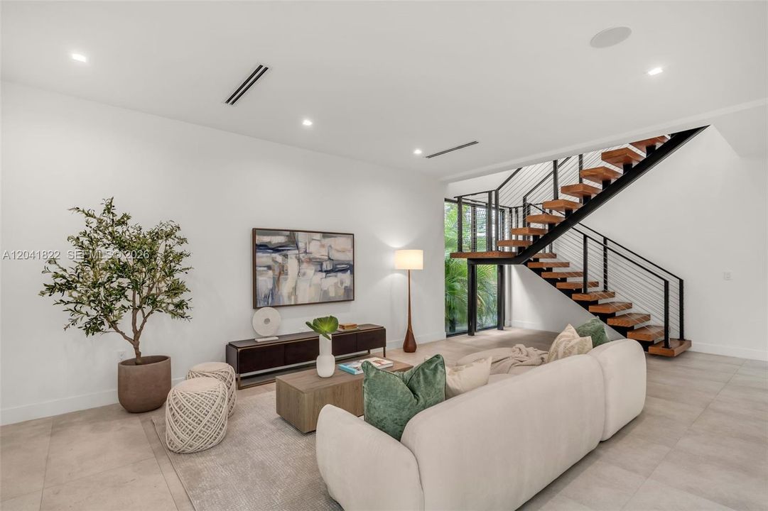 En Venta: $2,580,000 (4 camas, 5 baños, 3733 Pies cuadrados)