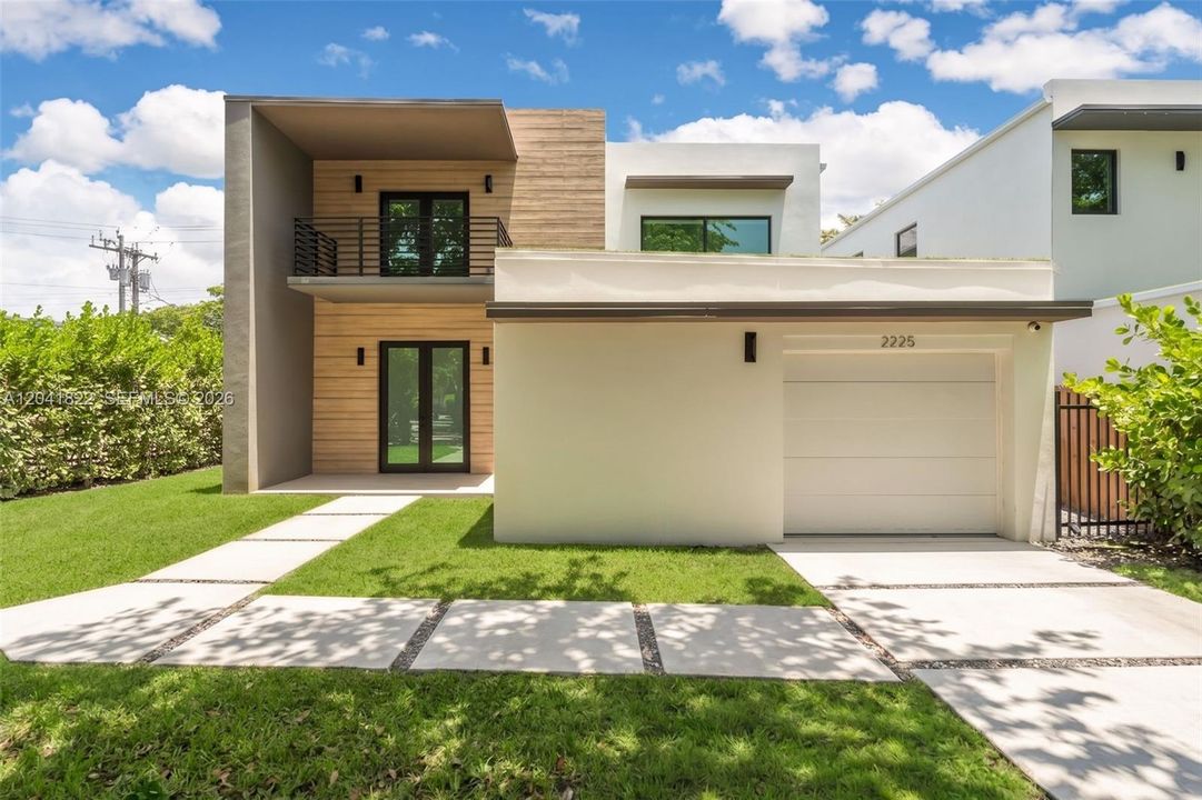 En Venta: $2,580,000 (4 camas, 5 baños, 3733 Pies cuadrados)