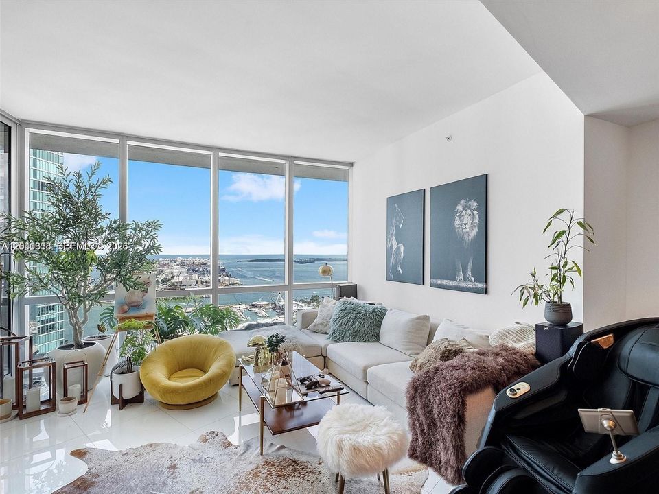 For Rent: $8,000 (2 beds, 3 baths, 1753 Square Feet)