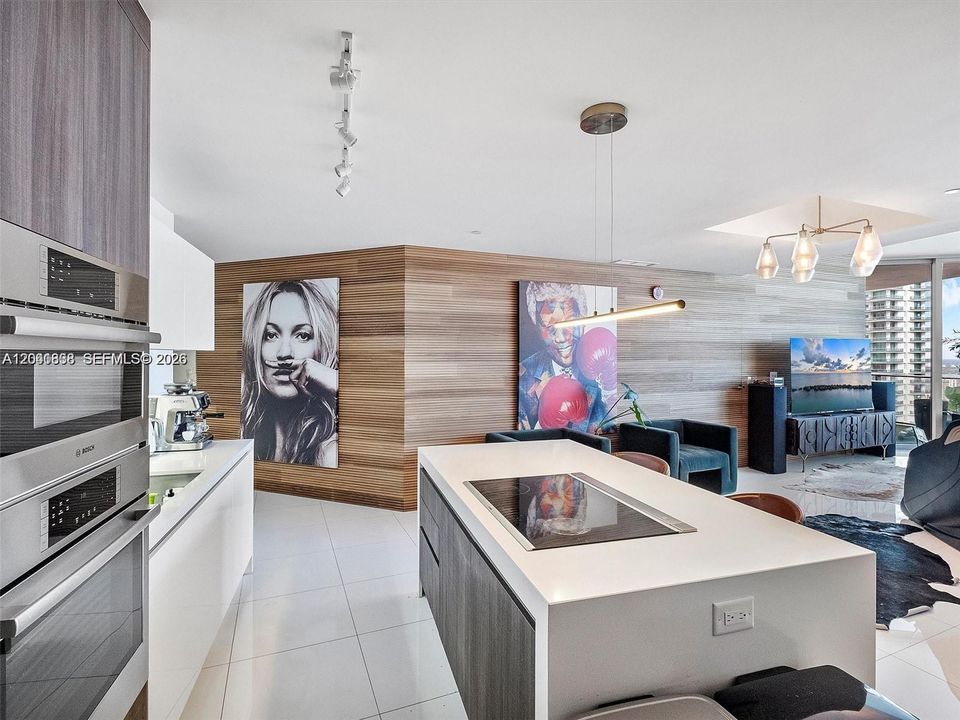 For Rent: $8,000 (2 beds, 3 baths, 1753 Square Feet)