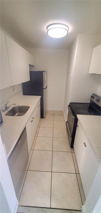 En Renta: $2,400 (3 camas, 2 baños, 994 Pies cuadrados)