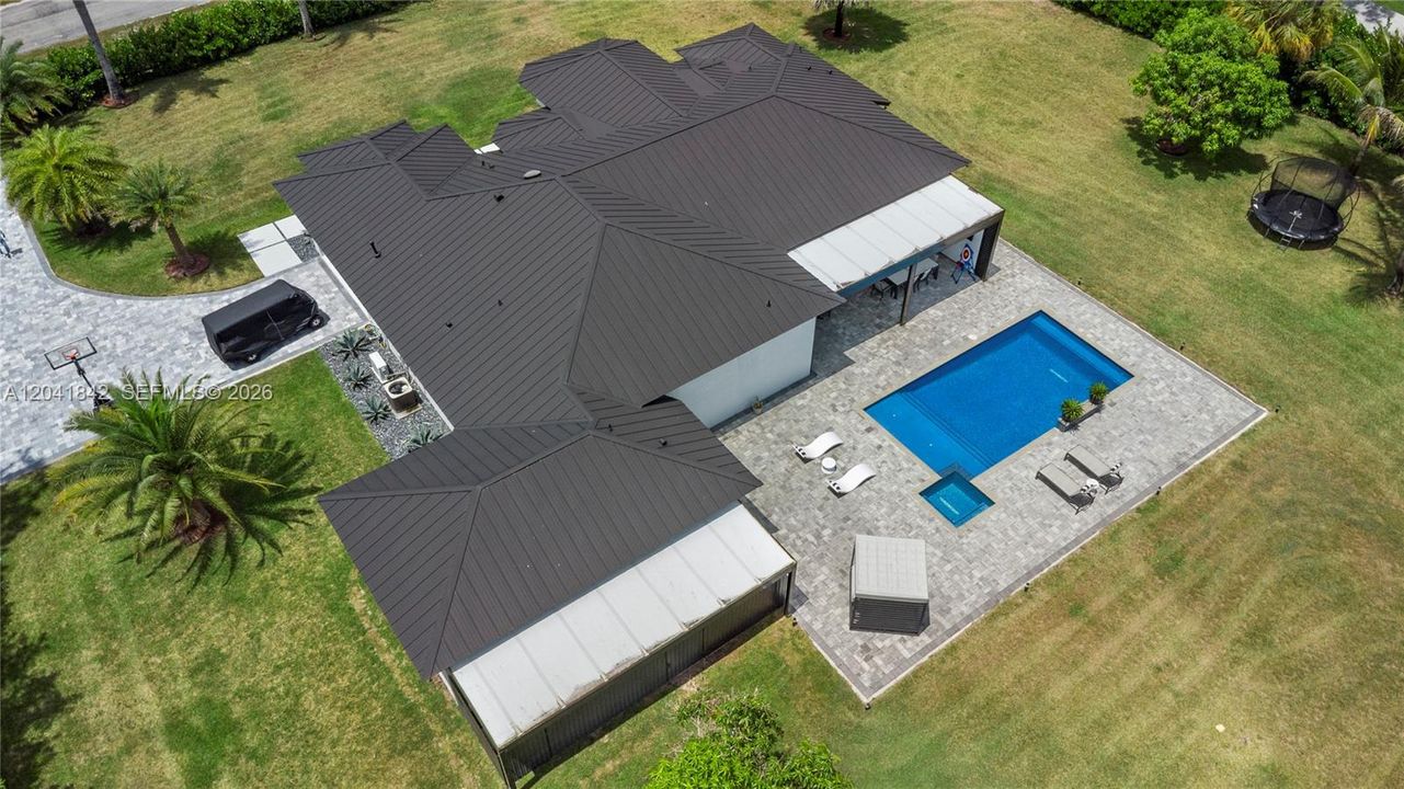 На продажу: $1,300,000 (5 спален, 3 ванн, 3052 Квадратных фут)