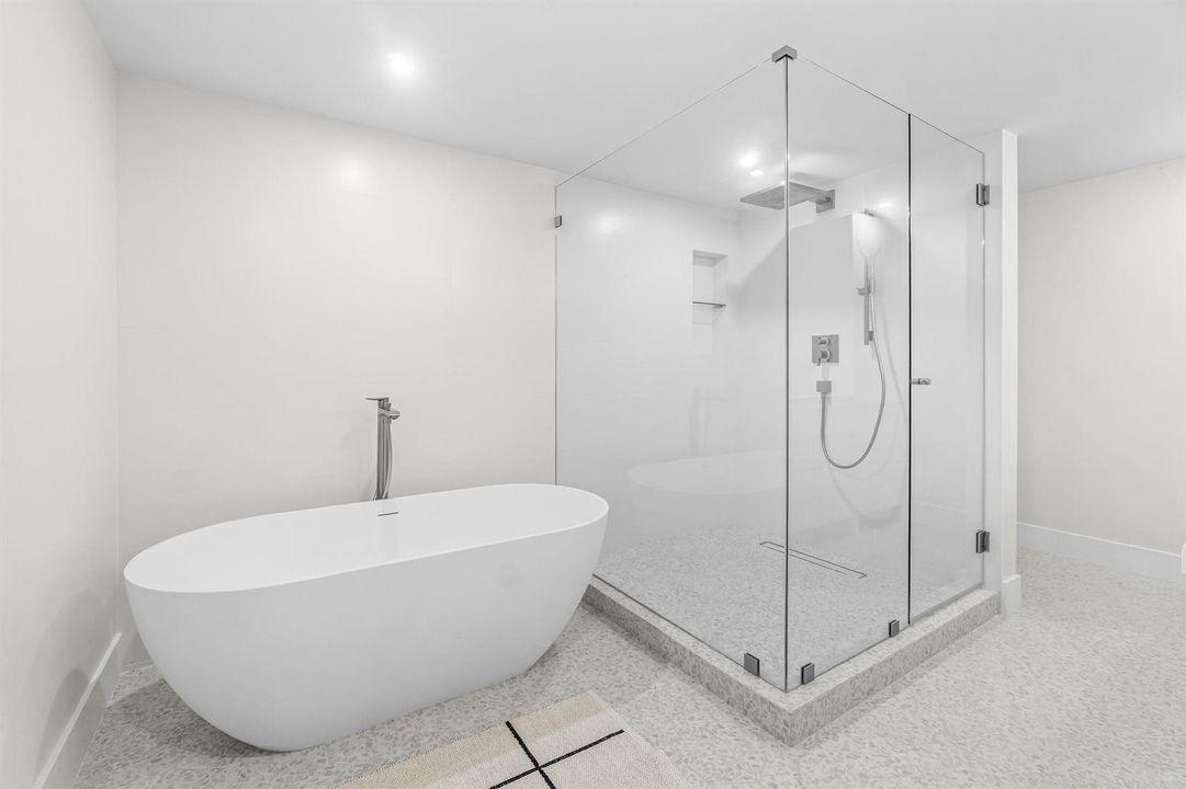 030-11223PondViewDrive-A103-Wellington-F