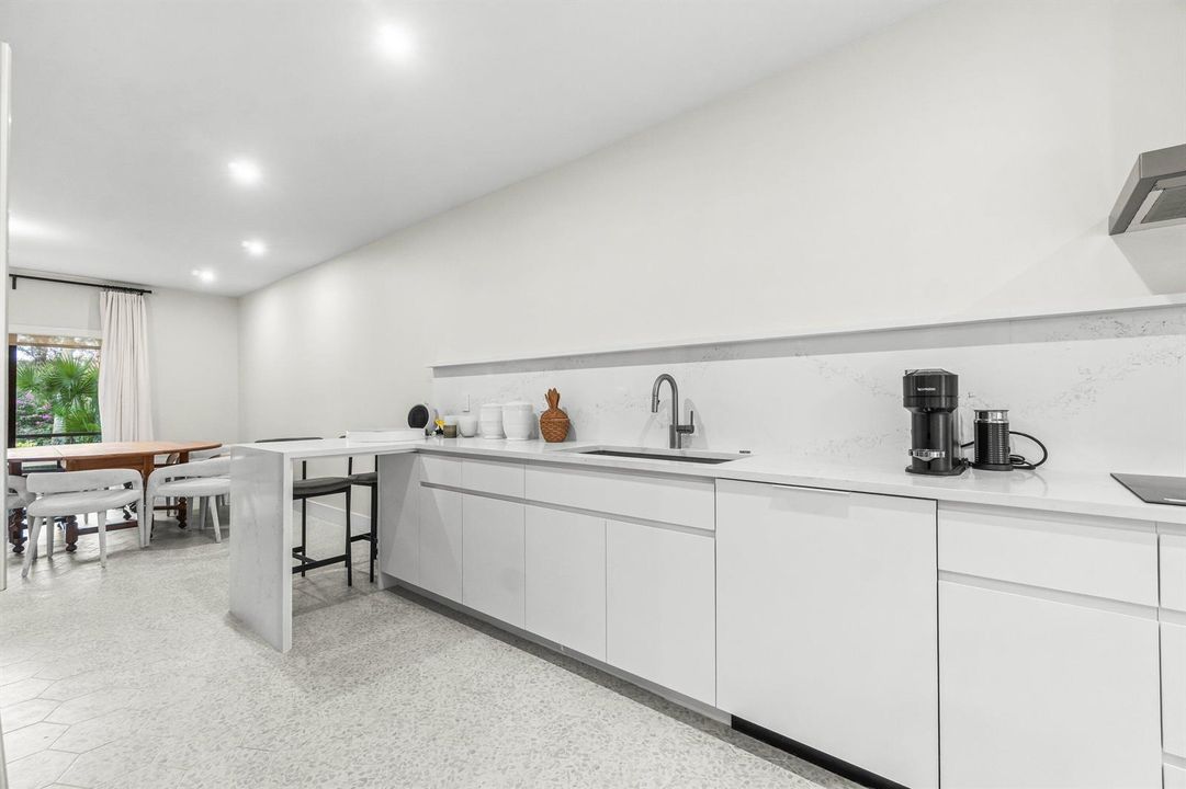 015-11223PondViewDrive-A103-Wellington-F
