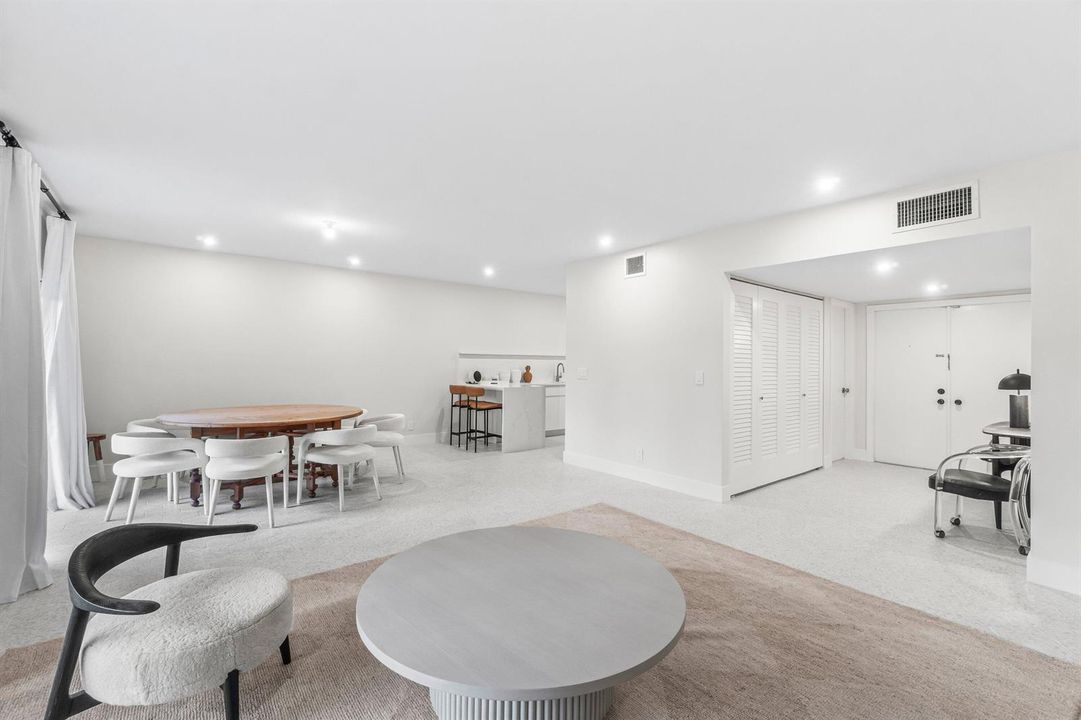 011-11223PondViewDrive-A103-Wellington-F