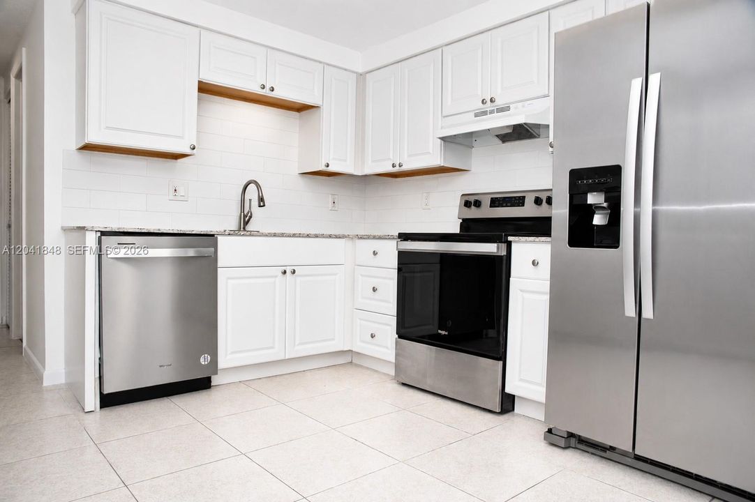 В аренду: $2,600 (3 спален, 2 ванн, 1500 Квадратных фут)