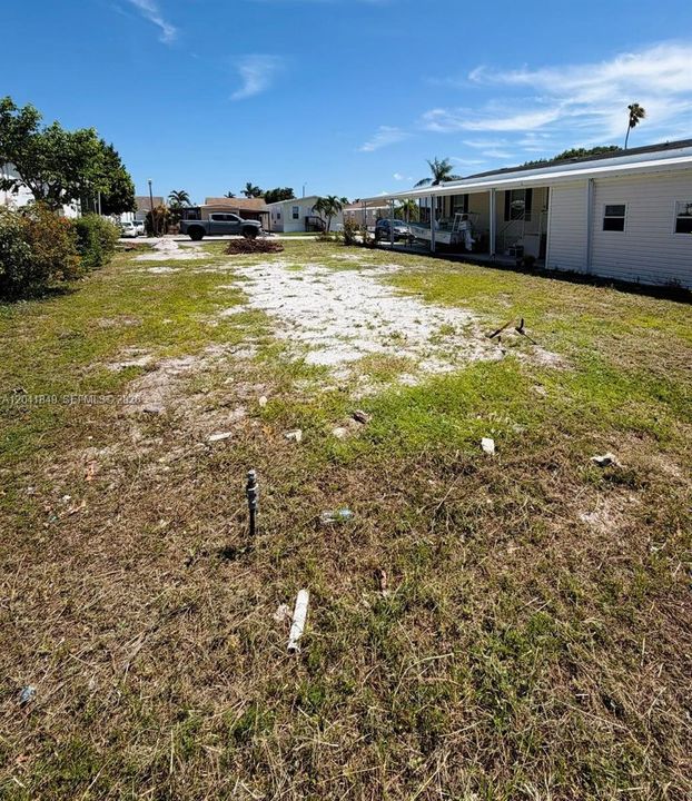 En Venta: $145,000 (0.09 acres)