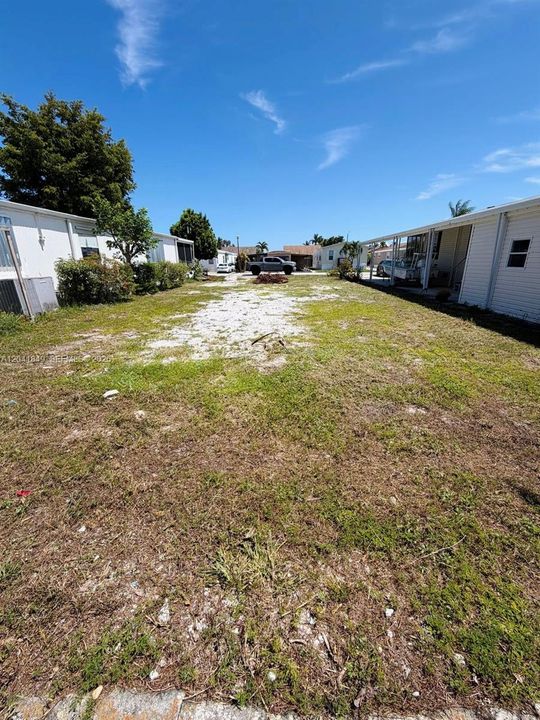 En Venta: $145,000 (0.09 acres)