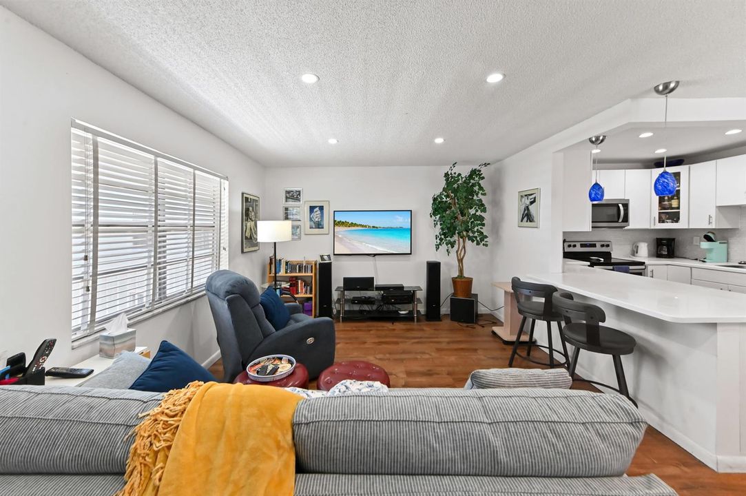05 living room 02