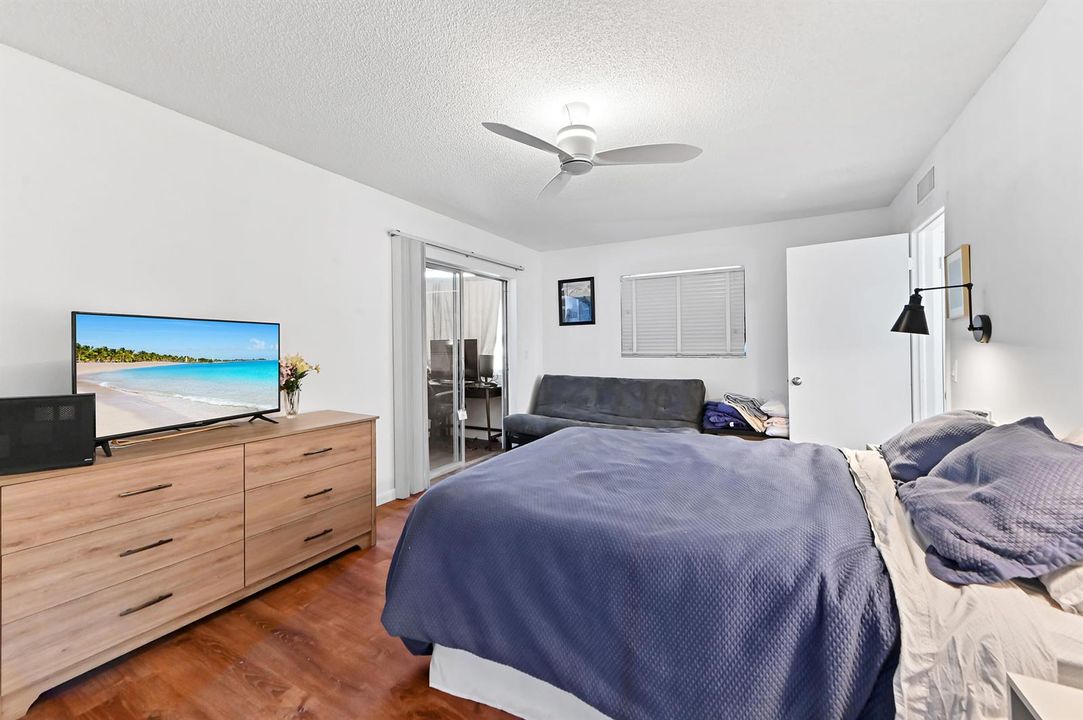 17 bedroom 03