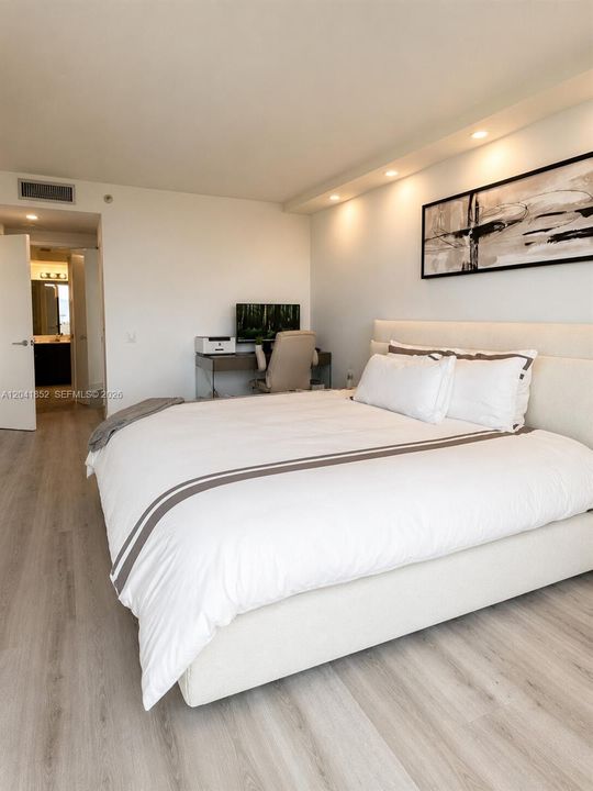 В аренду: $4,200 (2 спален, 2 ванн, 1430 Квадратных фут)
