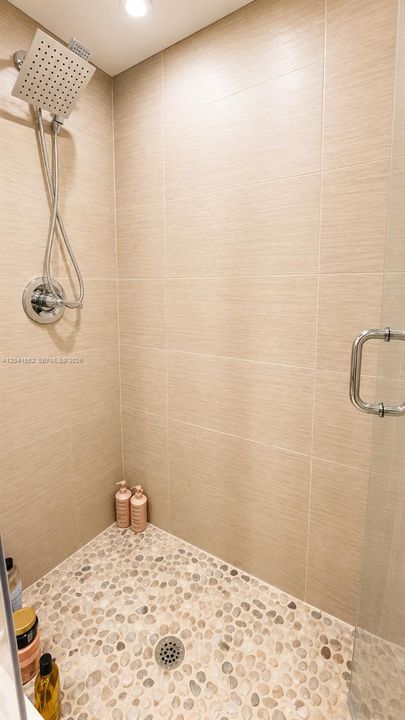 В аренду: $4,200 (2 спален, 2 ванн, 1430 Квадратных фут)