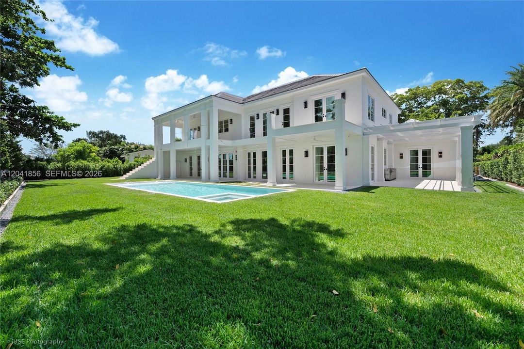 На продажу: $11,995,000 (6 спален, 6 ванн, 0 Квадратных фут)