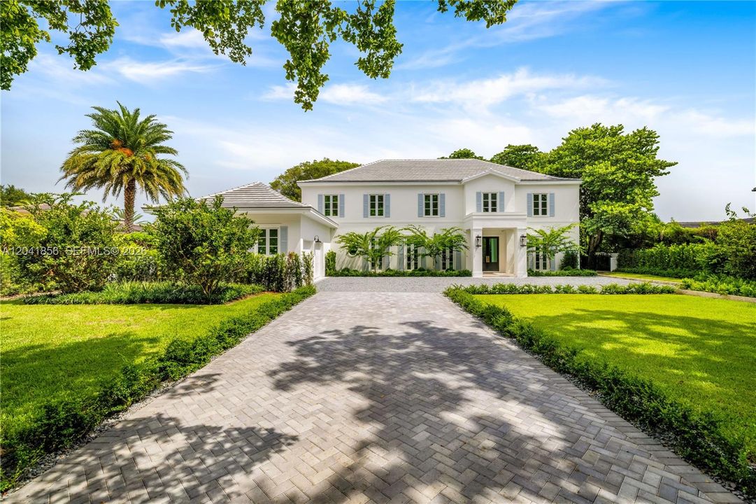 На продажу: $11,995,000 (6 спален, 6 ванн, 6412 Квадратных фут)