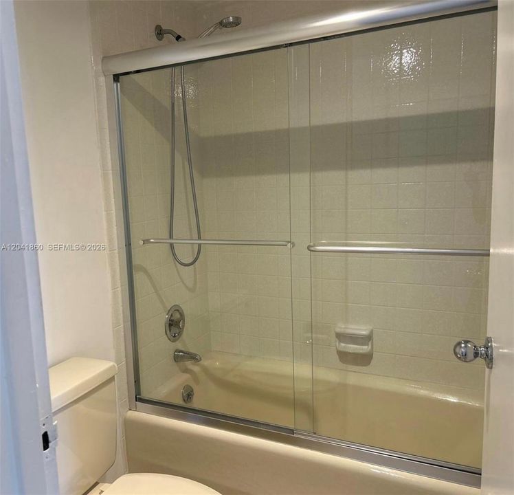 For Rent: $2,450 (2 beds, 2 baths, 1040 Square Feet)
