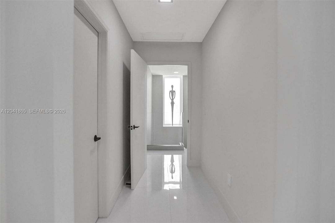En Venta: $1,555,000 (2 camas, 2 baños, 1404 Pies cuadrados)