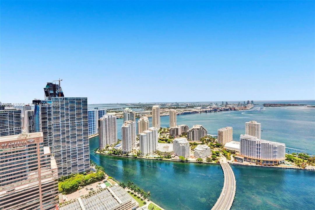 En Venta: $1,555,000 (2 camas, 2 baños, 1404 Pies cuadrados)