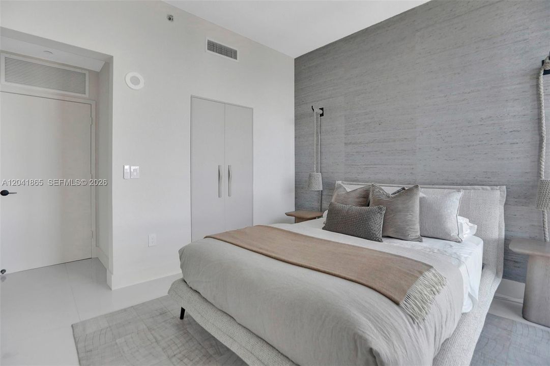 En Venta: $1,555,000 (2 camas, 2 baños, 1404 Pies cuadrados)