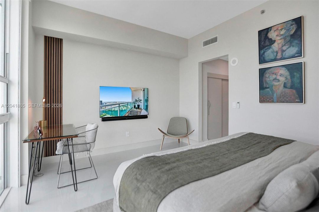 En Venta: $1,555,000 (2 camas, 2 baños, 1404 Pies cuadrados)