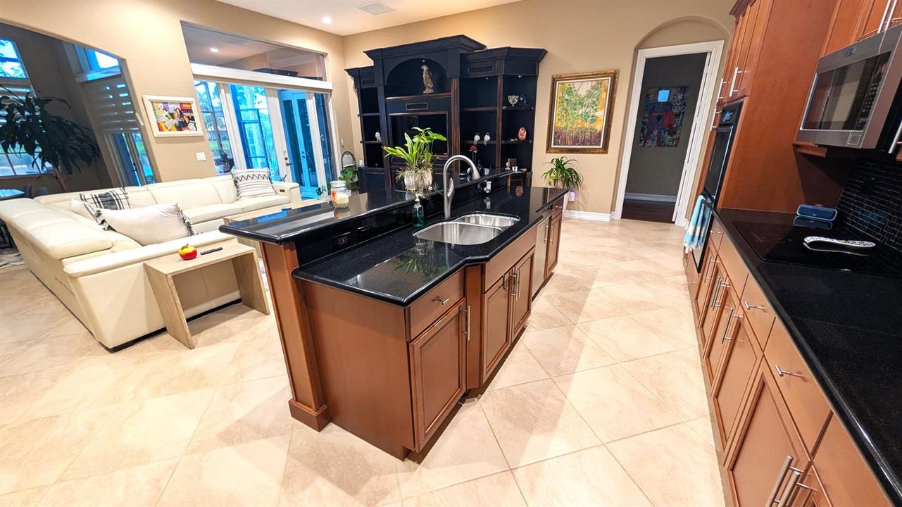 Kitchen / Living