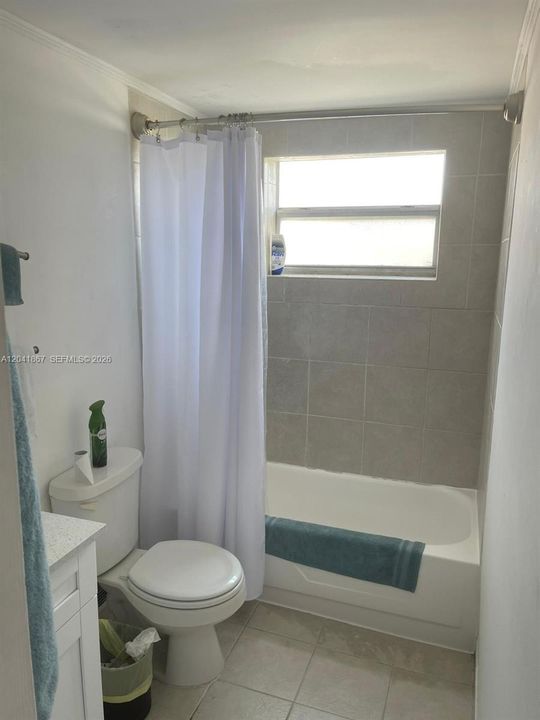 For Rent: $2,850 (2 beds, 1 baths, 18300 Square Feet)