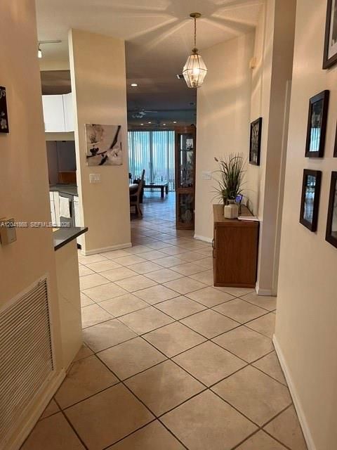 For Sale: $349,000 (2 beds, 2 baths, 1528 Square Feet)