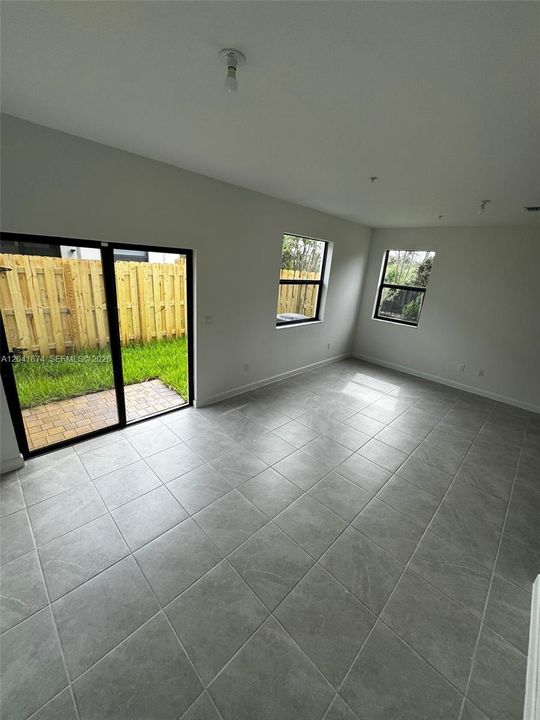 For Rent: $4,500 (4 beds, 2 baths, 1888 Square Feet)