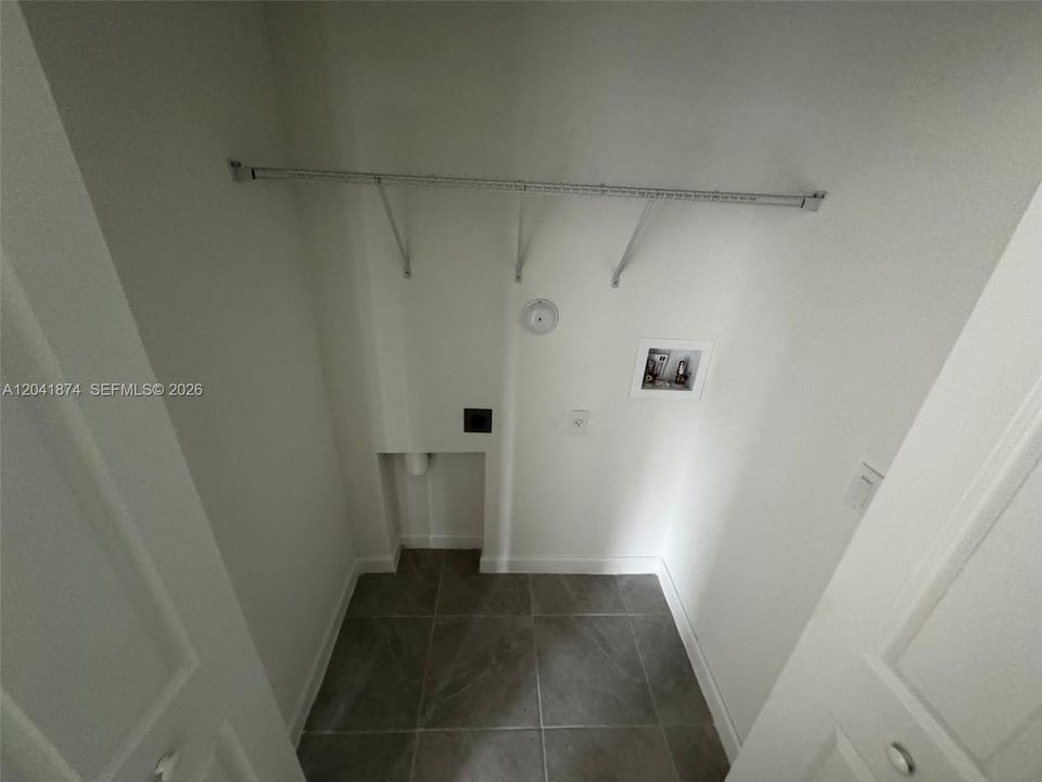 For Rent: $4,500 (4 beds, 2 baths, 1888 Square Feet)