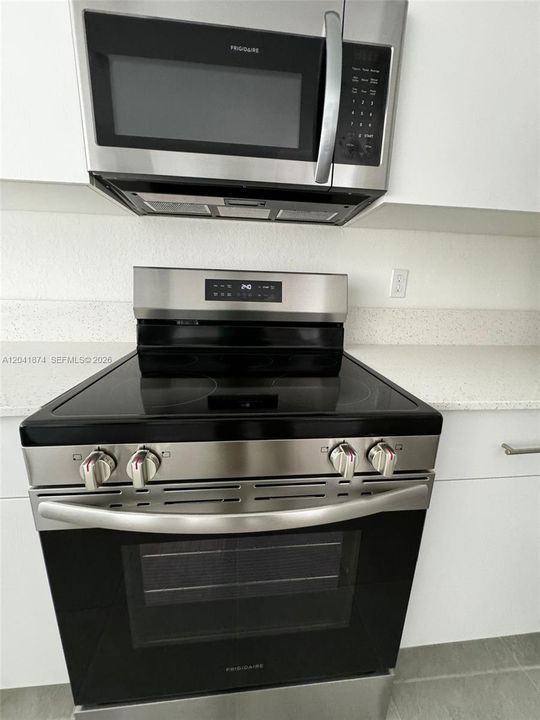 For Rent: $4,500 (4 beds, 2 baths, 1888 Square Feet)