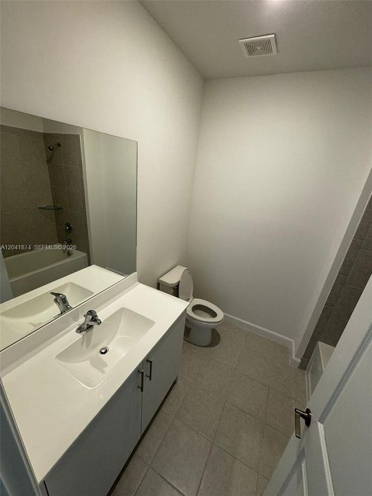 For Rent: $4,500 (4 beds, 2 baths, 1888 Square Feet)