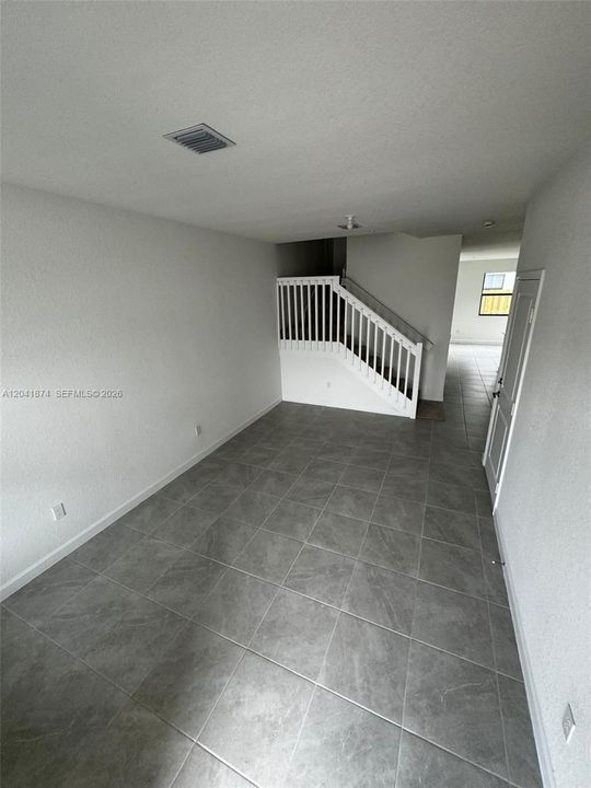 For Rent: $4,500 (4 beds, 2 baths, 1888 Square Feet)