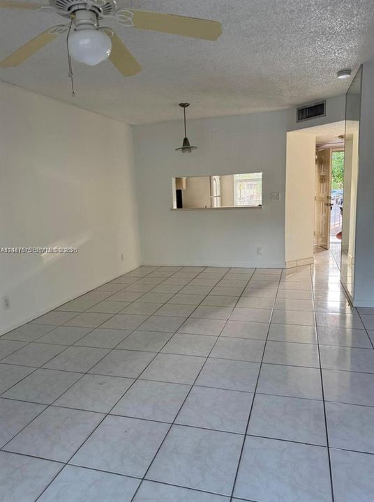 En Renta: $1,900 (2 camas, 2 baños, 805 Pies cuadrados)