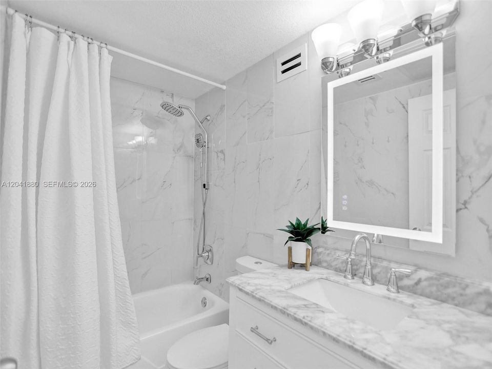 В аренду: $2,300 (1 спален, 1 ванн, 835 Квадратных фут)