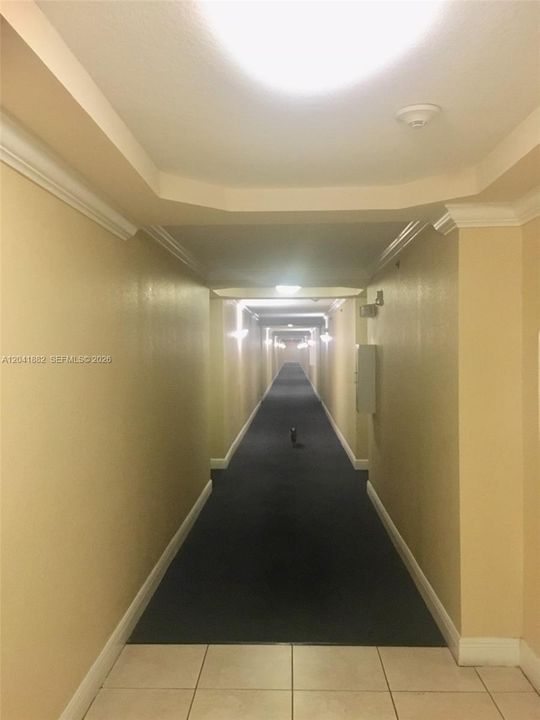 For Rent: $2,300 (2 beds, 2 baths, 842 Square Feet)