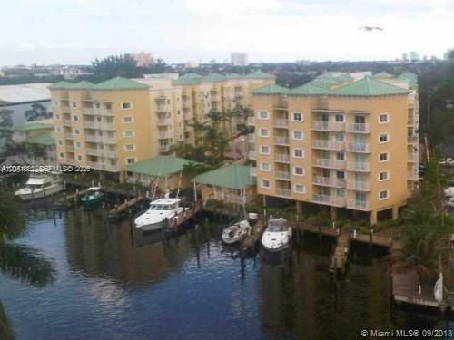 For Rent: $2,300 (2 beds, 2 baths, 842 Square Feet)