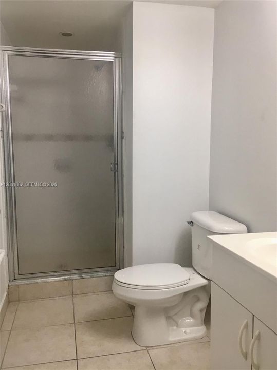 For Rent: $2,300 (2 beds, 2 baths, 842 Square Feet)