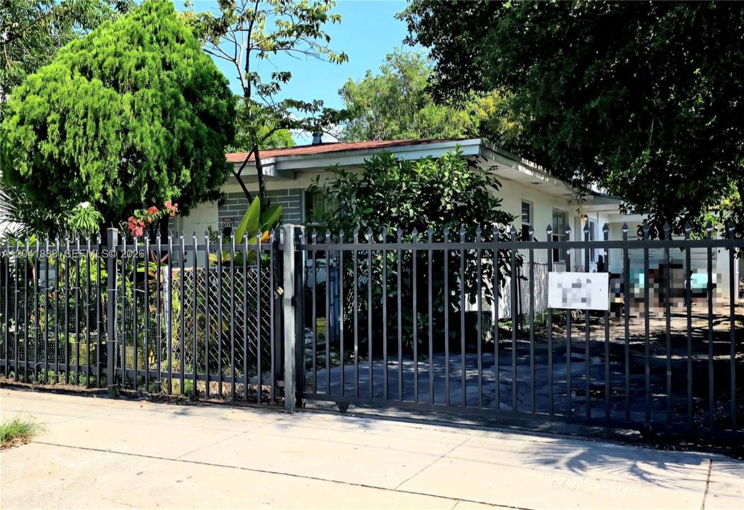 En Venta: $990,000 (0 camas, 0 baños, 1708 Pies cuadrados)