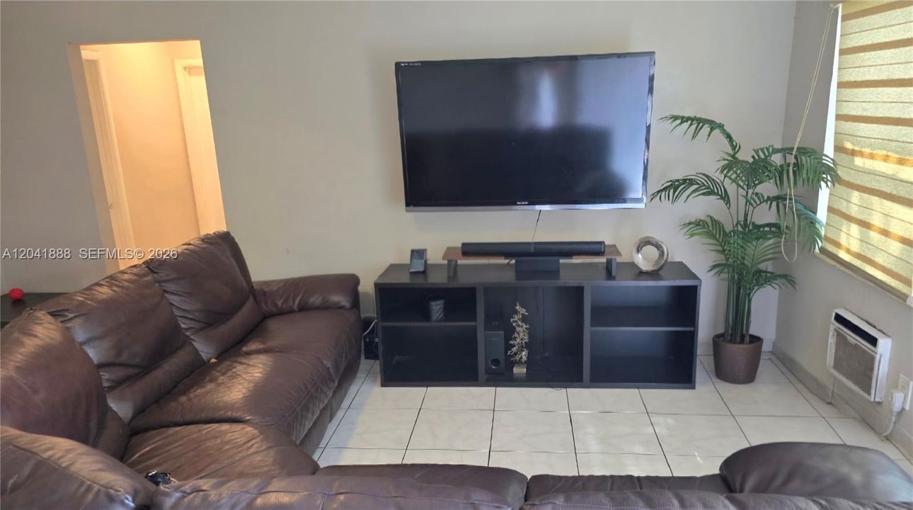 En Venta: $990,000 (0 camas, 0 baños, 1708 Pies cuadrados)