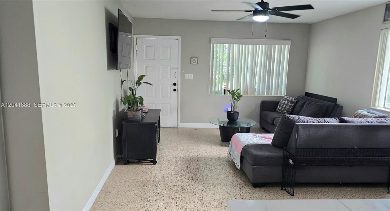 En Venta: $990,000 (0 camas, 0 baños, 1708 Pies cuadrados)